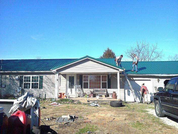 We have years of experience transforming roofs and siding so your house will become your dream home!